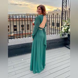 Lulu’s Hunter Green Long Sleeve Backless Maxi Dress